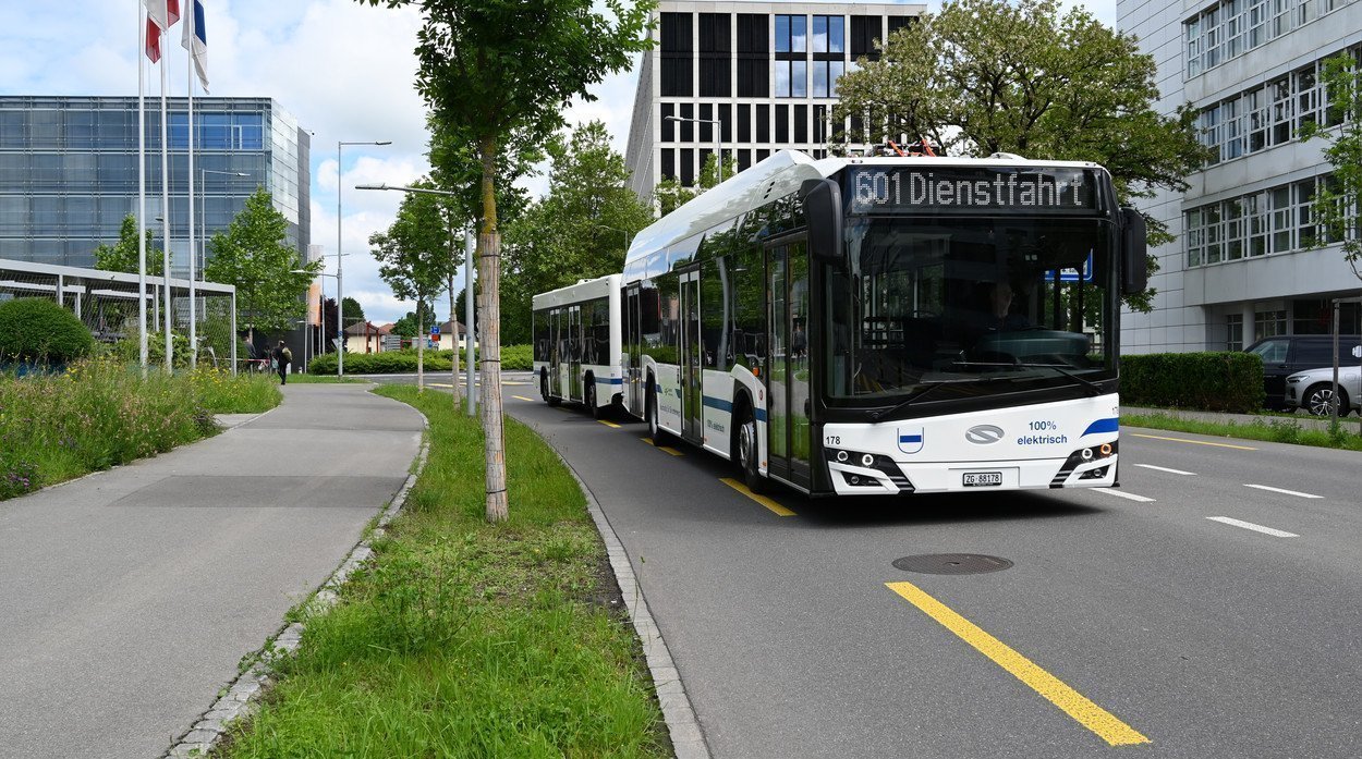 Prototyp des E-Zugfahrzeugs der ZVB